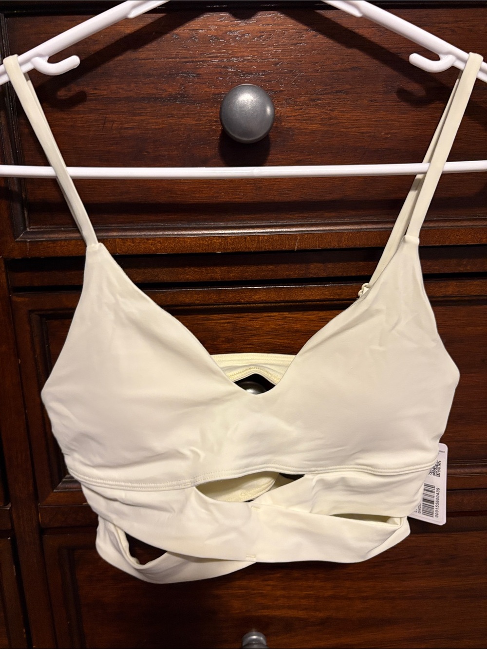 Lululemon V-Neck Crossover Underband Bra